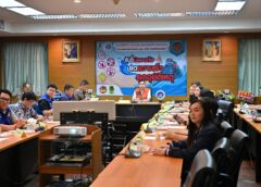 จ.นครปฐม ประชุมติดตามสถานการณ์ของศูนย์ปฏิบัติการป้องกันและลดอุบัติเหตุทางถนนช่วงเทศกาลสงกรานต์ พ.ศ. 2569 ซึ่งเป็นวันแรกของควบคุมเข้มข้น